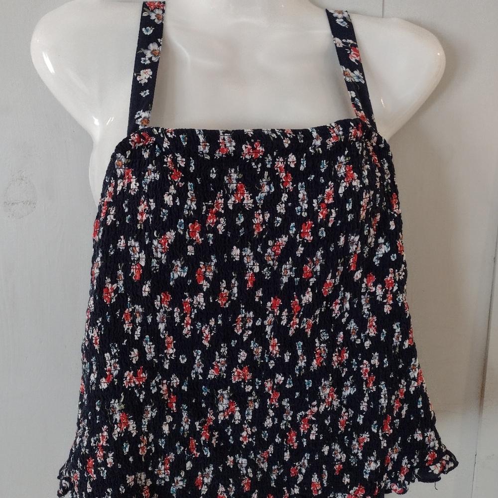 Torrid scrunchie floral tank size 1